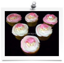 Baby bum cupcakes