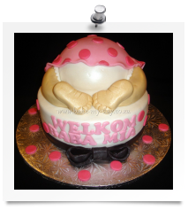 Baby rump cake (1)