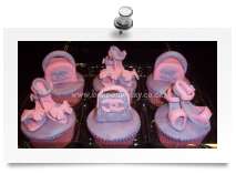 Chanel shoe & bag  cupcakes