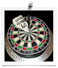 Dart board cake