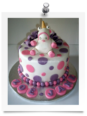 Despicable me unicorn cake