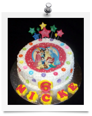 Disney Princesses cake (2)