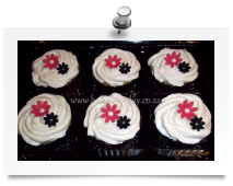 Flower cupcakes (12)
