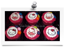 Hello Kitty cupcakes (10)