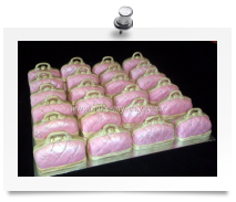 Mini handbag cakes (4)