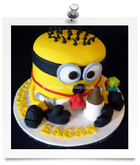 Minion cake